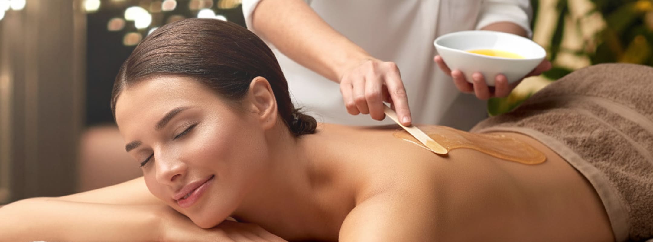 ボディトリートメントの施術風景